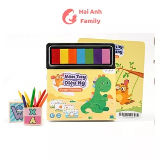 Đồ chơi tô màu vân tay cho bé Finger painting Lalala baby gồm 41 trang kèm sẵn 7 màu