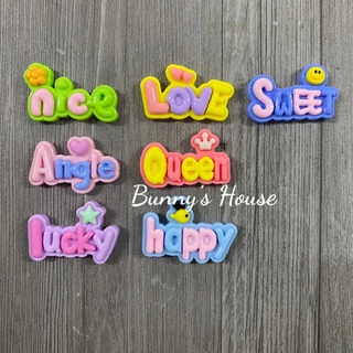 JIBBITZ, STICKER, CHARM CHỮ CUTE TRANG TRÍ DÉP SỤC, DÉP CROCS (ĐÃ GỒM NÚT GẮN)