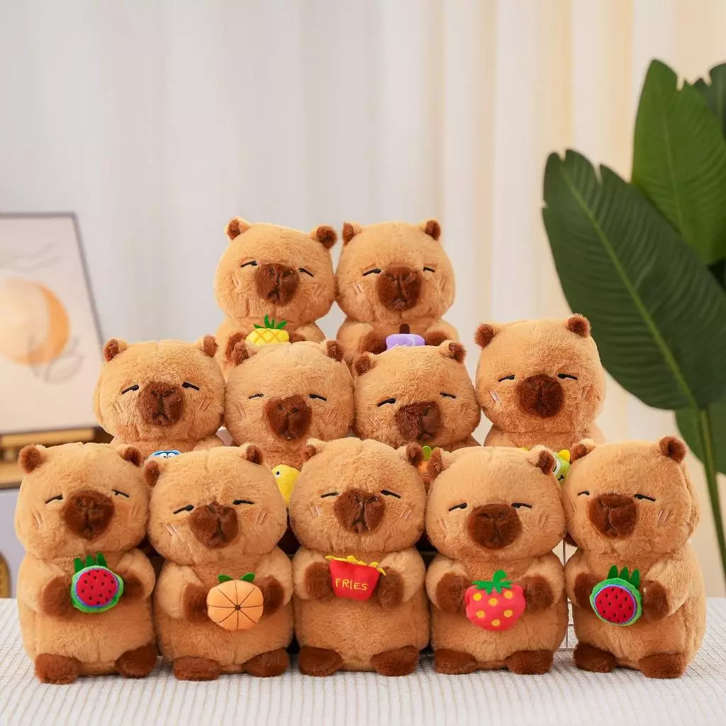 Gấu Bông Chuột Lang Nước Capybara Ôm Hoa Quả Size 23cm QCCC Mềm Mại Đáng Yêu