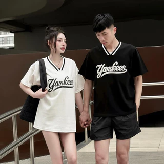 Áo phông chữ YAM.KEES cổ chữ V, Áo thun Nam Nữ Unisex chữ V hot trend 2024