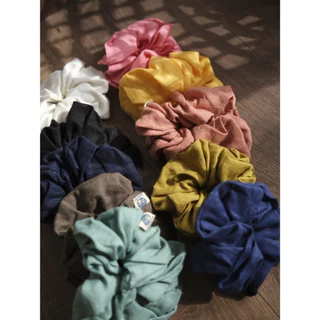 Cột tóc scrunchies linen