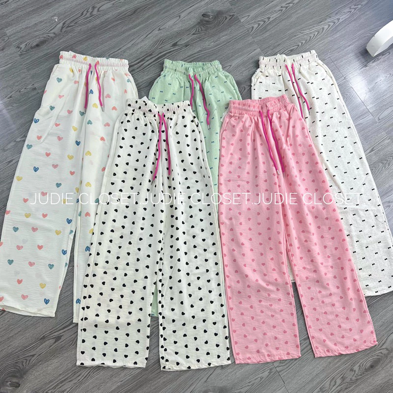 Quần Suông Nữ Chất Đũi Mềm Mỏng Mát,Quần Ống Rộng Nữ Cạp Chun In Hoạ Tiết Nơ Tim JUDIE.Closet