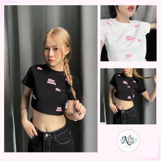 Áo croptop cổ tròn tay ngắn NhiNaa Store in chữ kiểu Madmnd A5830