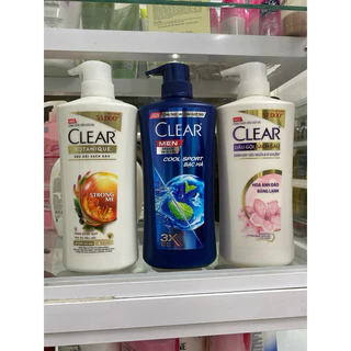 Dầu gội sạch gàu thảo dược Clear chai 630g