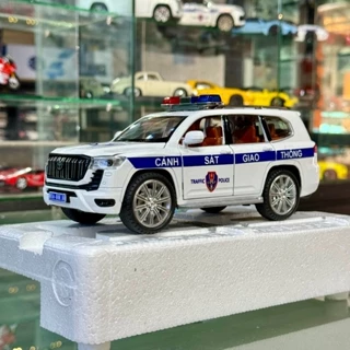 Mô hình xe Toyota Land Cruiser Prado độ CSGT có đèn, còi hú tỉ lệ 1:24