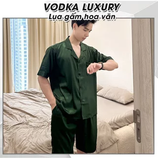 Pyjama nam cộc tay lụa gấm màu rêu trơn vân chữ V tinh tế, mềm mại T07V - Vodka Luxury