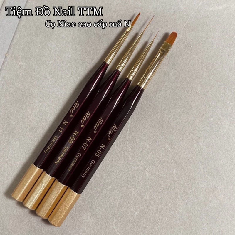 Cọ vẽ nét Niao mã N cao cấp cán nâu