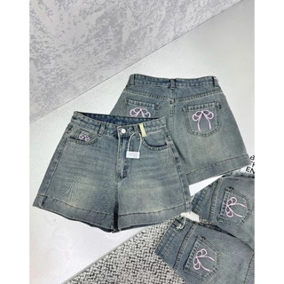 Quần short jean nữ thêu nơ hồng cạp cao - Retrostyle - Quan7541_P2K6