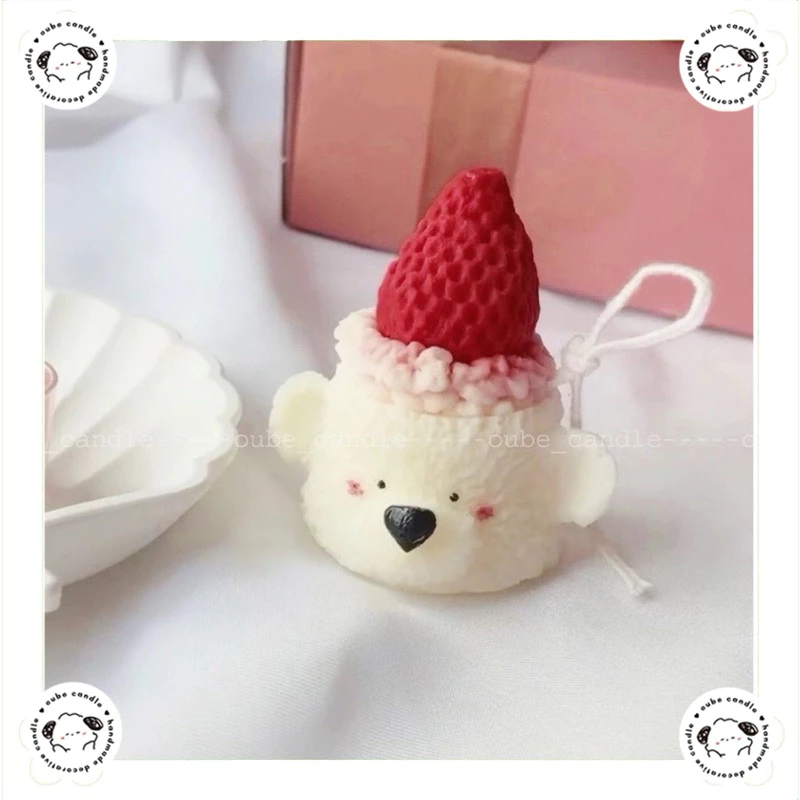 Nến Thơm Tinh Dầu Gấu Đội Quả Dâu Cực Cute Trang Trí Decor Hàn Quốc | Oube Candle NT40