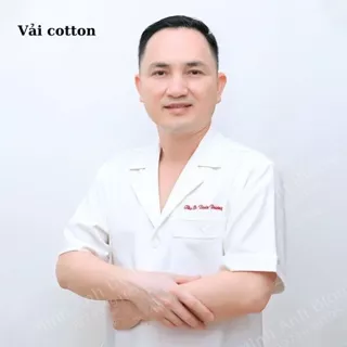 Áo blouse trắng - Áo bác sĩ, Áo choàng dáng dài dần đầu gối.