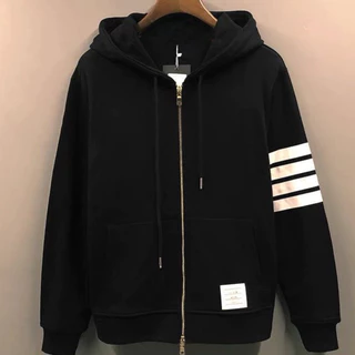 Áo hoodie zip from rộng chất liệu nỉ bông họa tiết phối sọc tay.