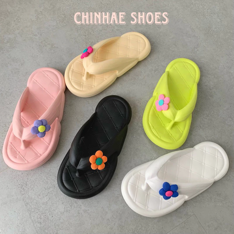 Dép tông xỏ ngón sticker hoa chất eva siêu nhẹ nhiều màu sắc đi biển du lịch dành cho nữ trẻ trung chống thấm nước D011