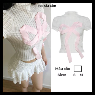 Áo cổ lọ tay ngắn RCC màu trắng, kết hợp họa tiết nơ ribbon hồng xinh xắn, ôm body, tôn dáng