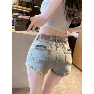 Quần Short Jeans Màu Xanh Bạc Phối Khóa Kéo Túi Sau Cực Chất. Quần đùi nữ chất denim lưng cao form ôm siêu tôn dáng