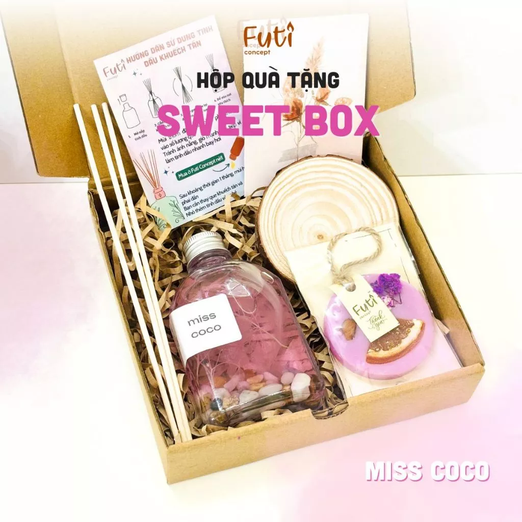 Set Quà Tinh Dầu Khuếch Tán Và Sáp Thơm Miss Coco, Quà Tặng Sinh Nhật Sweet Box Pink
