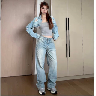 Quần jeans basic ống xuông xanh nhạt