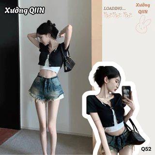 Áo thun croptop tay ngắn cài khuya kèm áo ống mang phong cách Sexy Q52