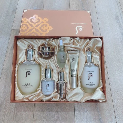 Bộ Nước Sữa Dưỡng Tái Sinh Da WHOO Cheongidan Radiant Special Set