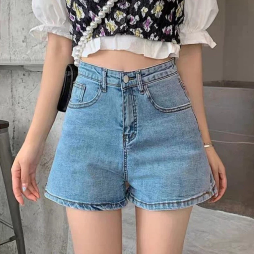 Quần Short Jeans Nữ , Quần Đùi Nữ Xẻ Gấu Phong Cách Giới Trẻ Hàn Quốc L017