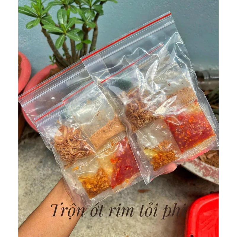 Bánh tráng phơi sương ớt rim hành tỏi phi