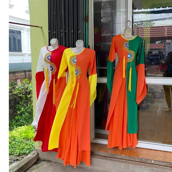 Áo dài tứ thân phối 2 màu Xanh Đỏ thiết kế 2 vạt xẻ trước biểu diễn văn nghệ, nhóm nhảy dân vũ múa dân tộc hội làng
