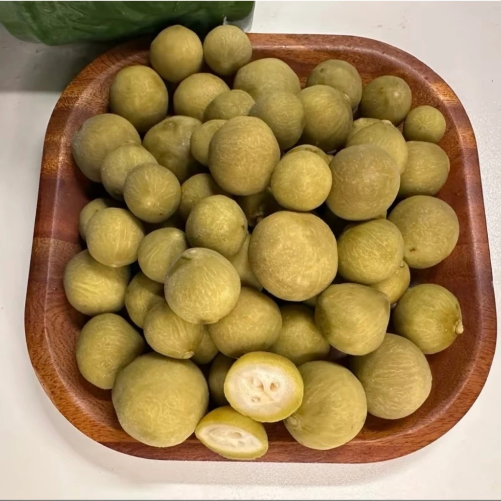 (mua 1kg tặng 500gr ) Sấu ( SẤU HẠT) giòn 7 CHUA 3 NGỌT  tặng kèm muối Ngọc Yến siêu ngon NATURE FOOD