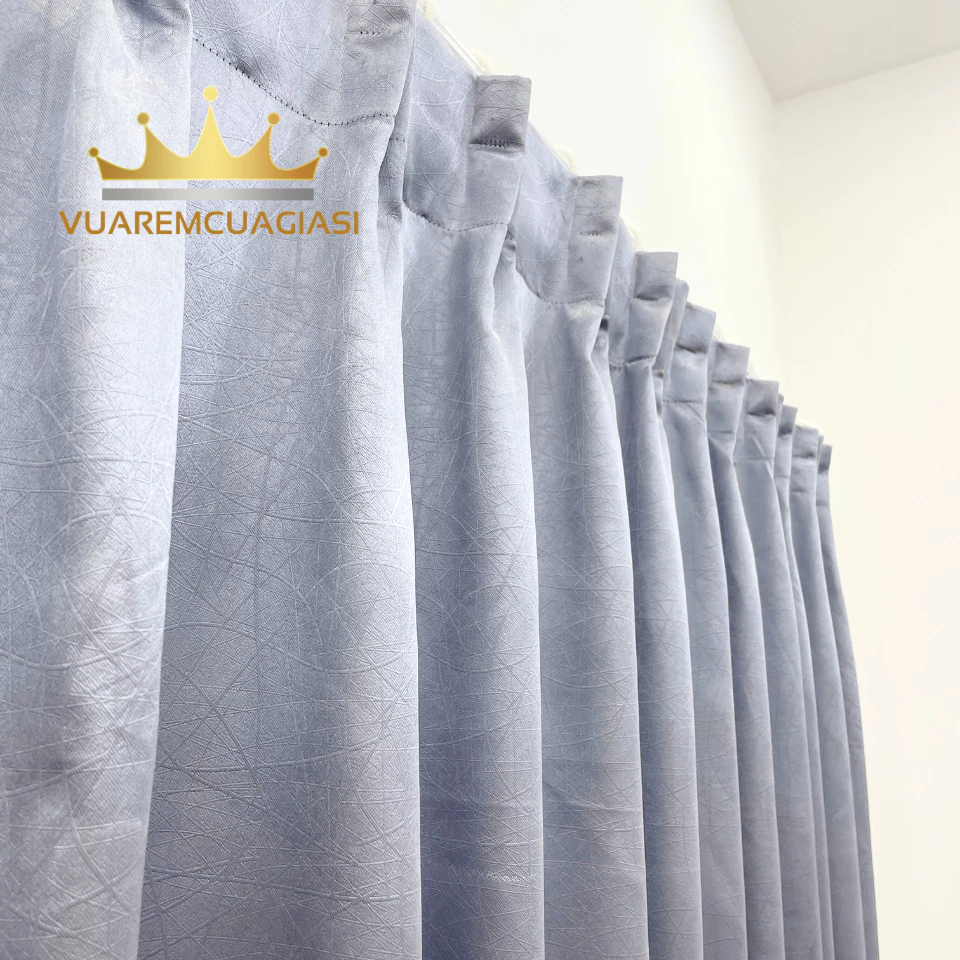 Rèm cửa màu Xám Nhạt may xếp ly cho cửa sổ cửa chính đầy đủ kích thước vuaremgiasi