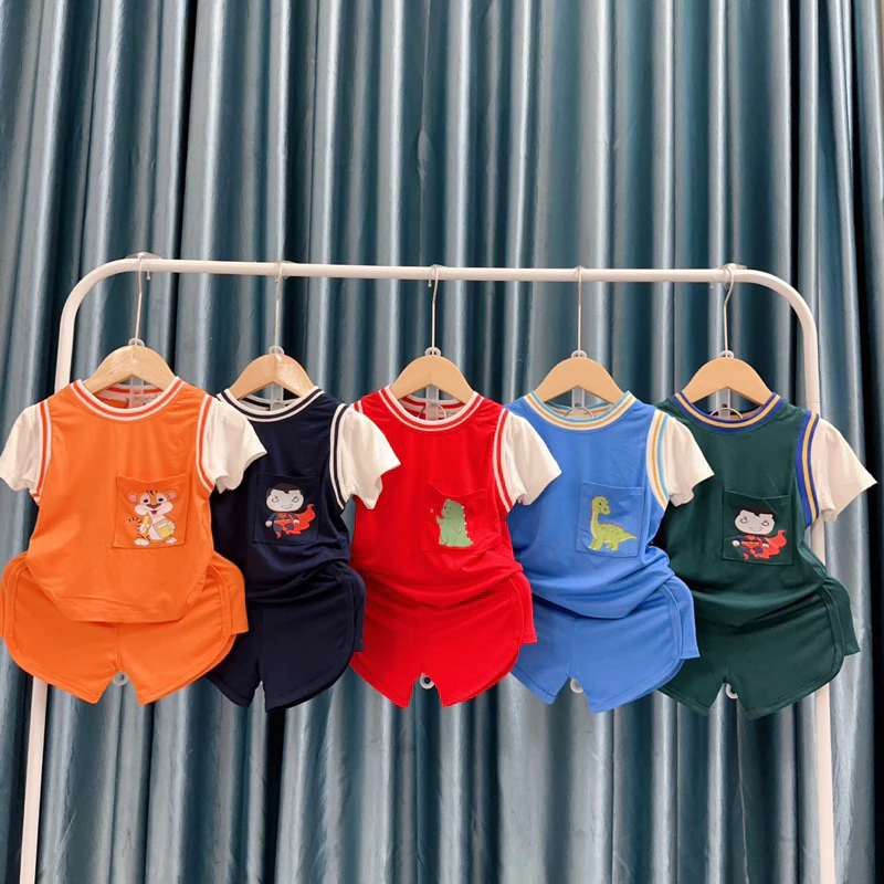 Bộ Cộc Tay Thun Lạnh Minkymom, Túi Trước Ngực In Hình Sắc Nét, Cổ Và Tay Áo Bo Dệt, Thun Lạnh Mềm Mịn Thấm Hút Mồ Hôi