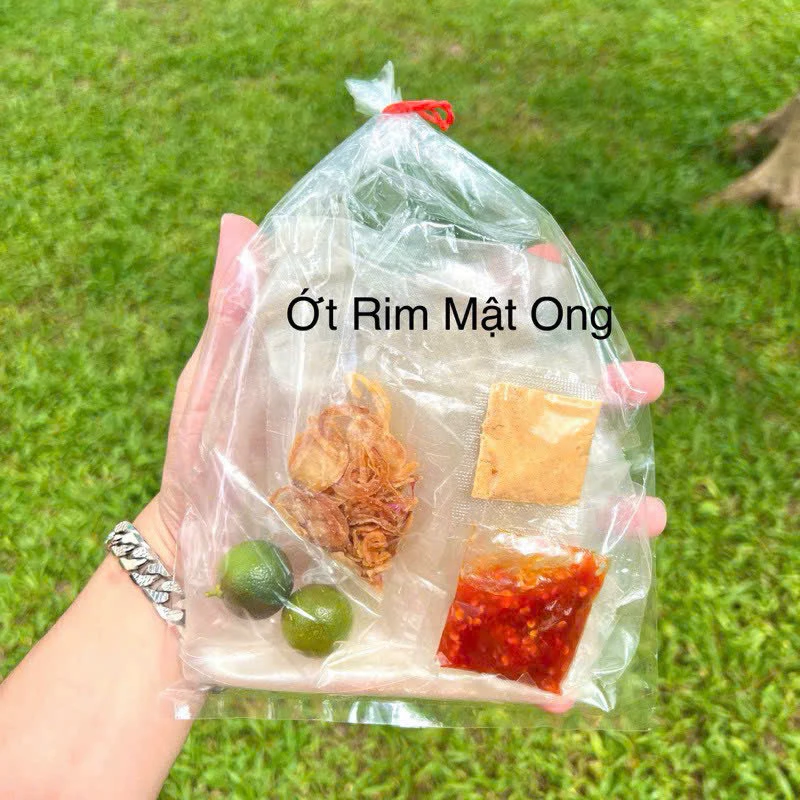 Bánh Tráng phơi sương Ớt Rim Hành Phi