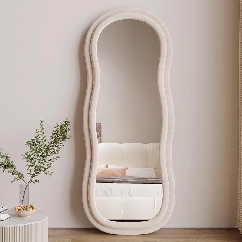 Gương Soi Toàn Thân Bọc Nỉ Hình Củ Lạc, Lượn Sóng Nhẹ Decor Phòng