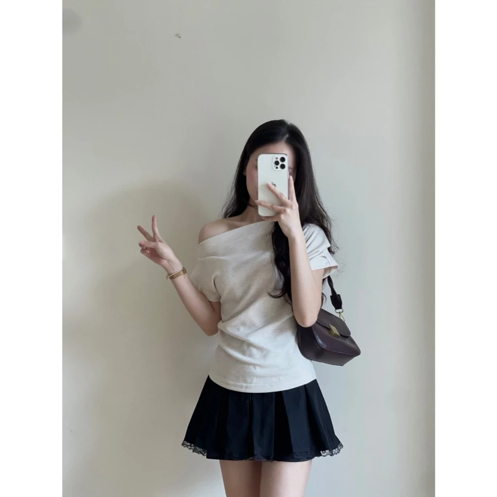 Áo Thun Lệch Vai Xếp Ly, Kiểu Sườn Nhún Eo Điệu Đà, Phông Form Vừa Chất Vải Co Dãn Mềm Mịn Bun222