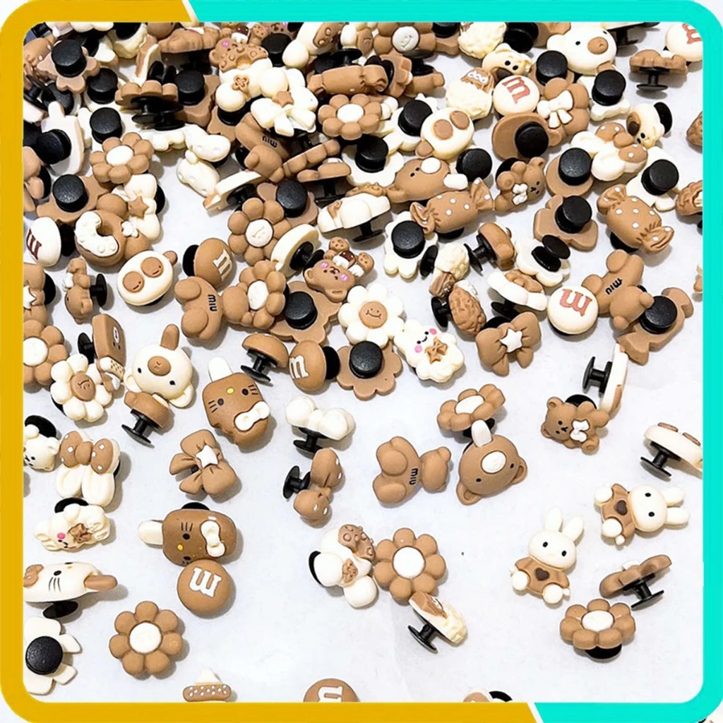 Phụ Kiện Sticker, Jibbitz, Nút Gắn Giày Dép, Màu Nâu Kem Dễ Thương ST06