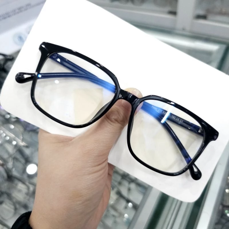 Gọng kính dáng vuông nhựa dẻo siêu nhẹ mã 217 Màu Đen