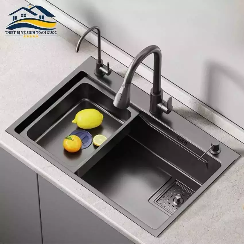 Chậu Rửa Bát 1 Hố Lato Inox 304 Cao Cấp Phủ Nano Chống Xước Kích Thước To Bảo Hành 10 Năm