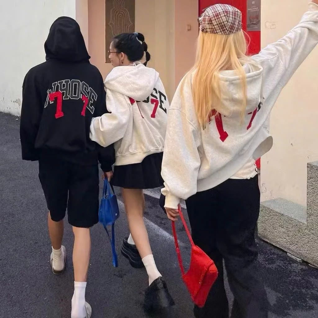 Áo Hoodie Nam Nữ  Zip in Chữ WHOSE Thêu 77 Logo Ngực trước Vải Dày Mềm Bo Gân Nón 2 Lớp Vải Dây kéo Phao Có Đóng Nút Cổ