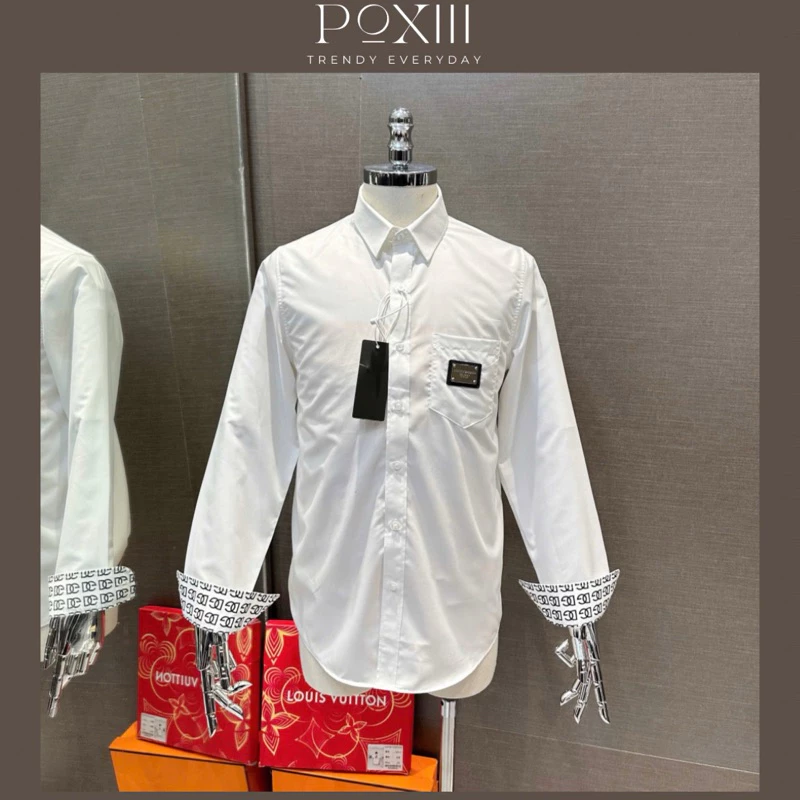 Áo Sơ Mi D Và G Dập Vân To Viền Cổ và Cổ Tay Logo Thêu Ngực Form Chuẩn - Áo Sơ Mi Nam Nữ Mix Chữ Vải Thô Dày Dặn