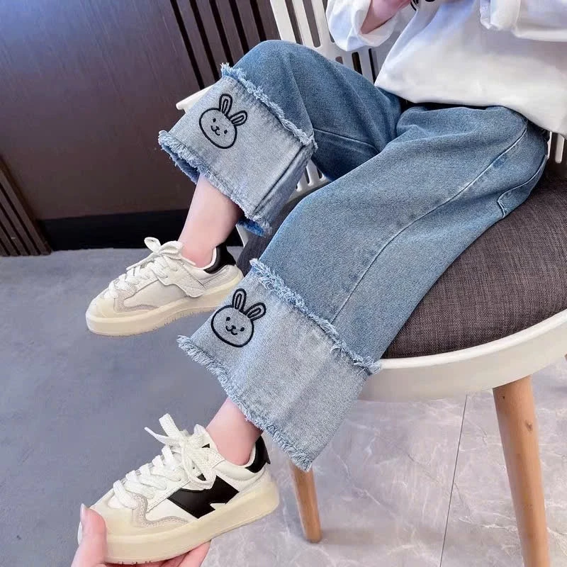 Quần Jeans Bé Gái Thêu Mặt Thỏ Xinh Xắn Chubby Store - Quần Bò Cho Bé Gái 10-30Kg