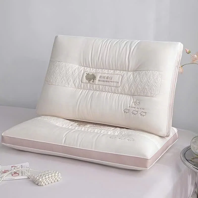 Gối LẠC ĐÀ kháng khuẩn cao cấp với kích thước 48x74cm, mang lại giấc ngủ an toàn và thoải mái.hàng đẹp