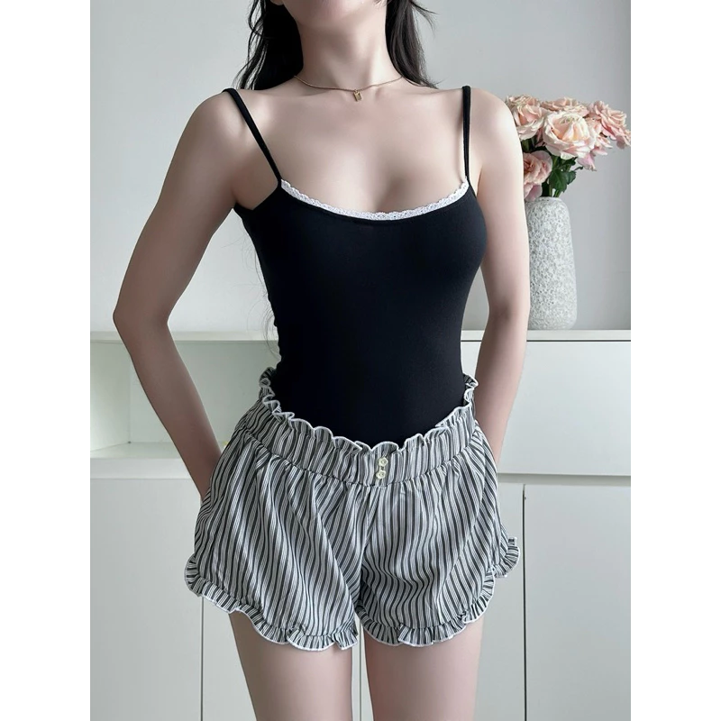 Tiny Set | Set bộ mặc nhà áo thun lụa mịn phối ren, quần dáng xoè ngắn vừa
