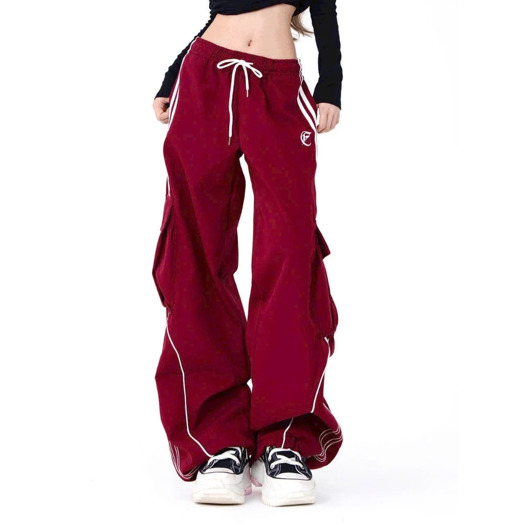 Quần Jogger ống rộng chất dù lưng thun có dây rút CHẠY SỌC VIỀN màu ĐEN/ĐỎ form Nam Nữ Unisex