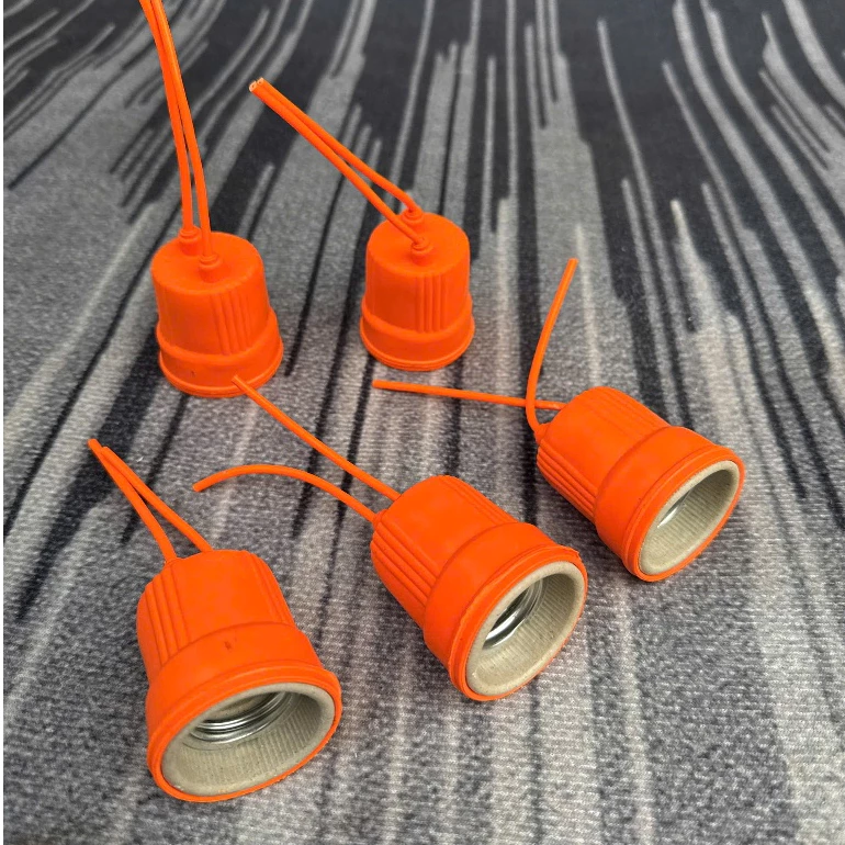 ĐUI ĐÈN SỨ CHỊU NHIỆT PETSTATION -  VỎ BỌC CAM CHỐNG BỎNG