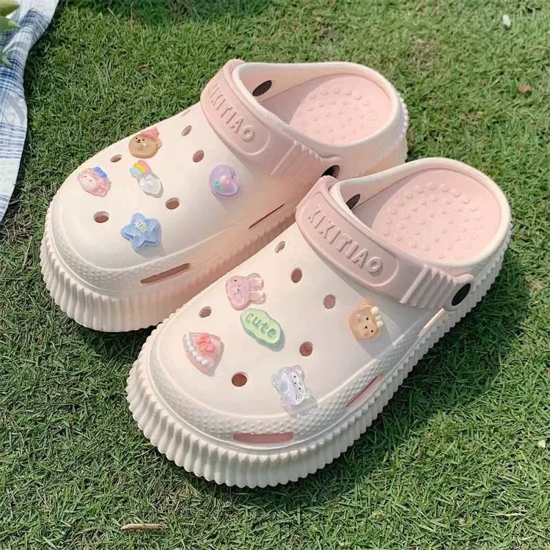 Dép Sục Nữ Màu Pastel Gắn Charm Dễ Thương, Dép Sục Đi Mưa Đi Biển Chống Trơn Trượt