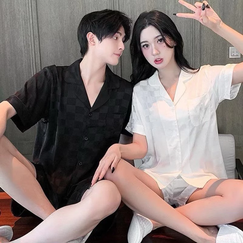 Bộ lụa mặc nhà đùi kẻ caro chất lụa cao cấp cho các cặp đôi nam nữ