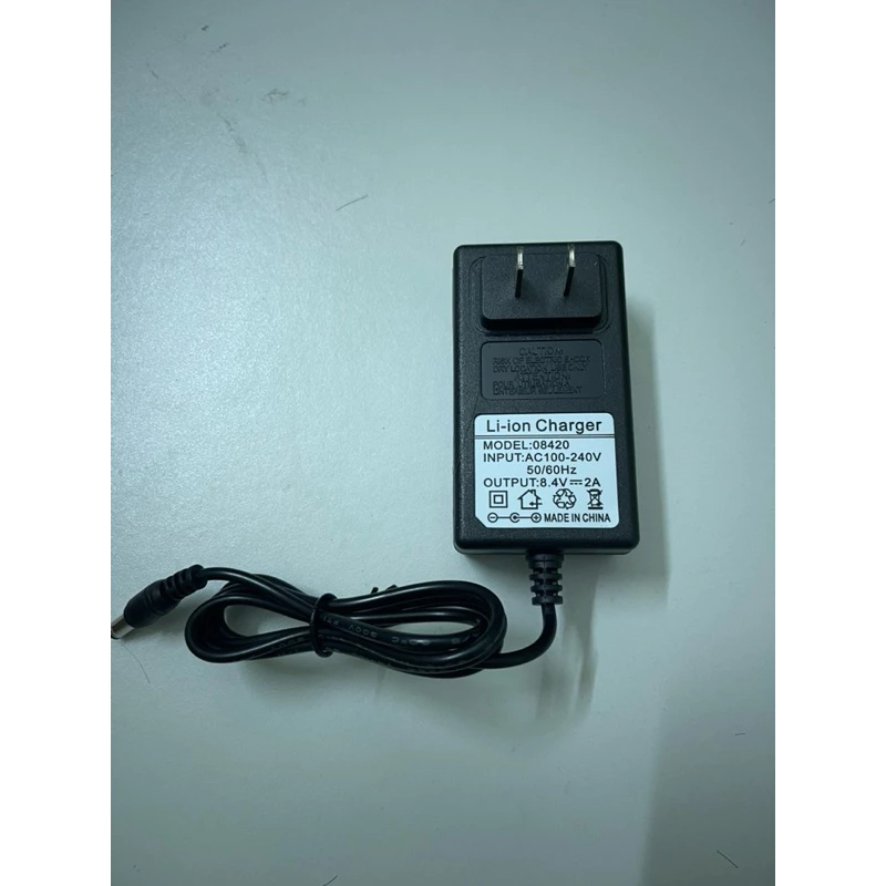 sạc pin 8.4v 2A