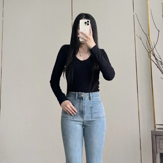 Áo Thun Nữ REDE AT5 Chất Thun Gân Mềm, Cổ Tim Co Giãn Nhẹ, Tay Dài Freesize Dưới 55kg