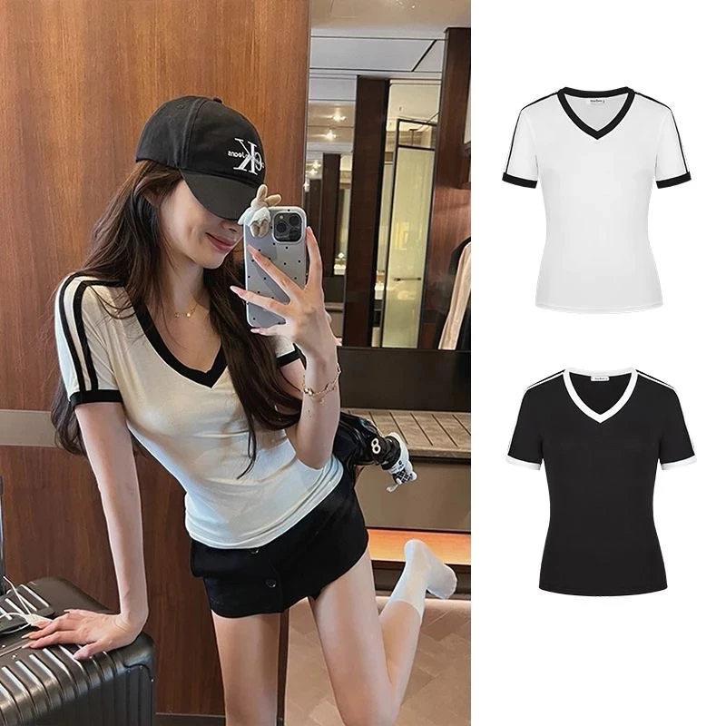 Áo thun nữ ngắn tay,Áo croptop kiểu trơn sọc tay cổ v ôm body trắng đen nữ chất thun co giãn cực tôn dáng dễ mix đồ