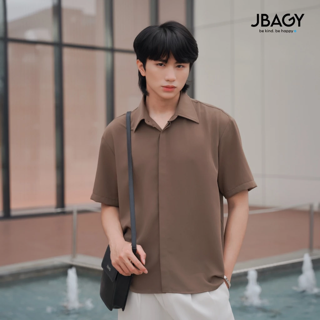 Áo sơ mi tay ngắn vải Lụa Tăm form Relax - JS2501