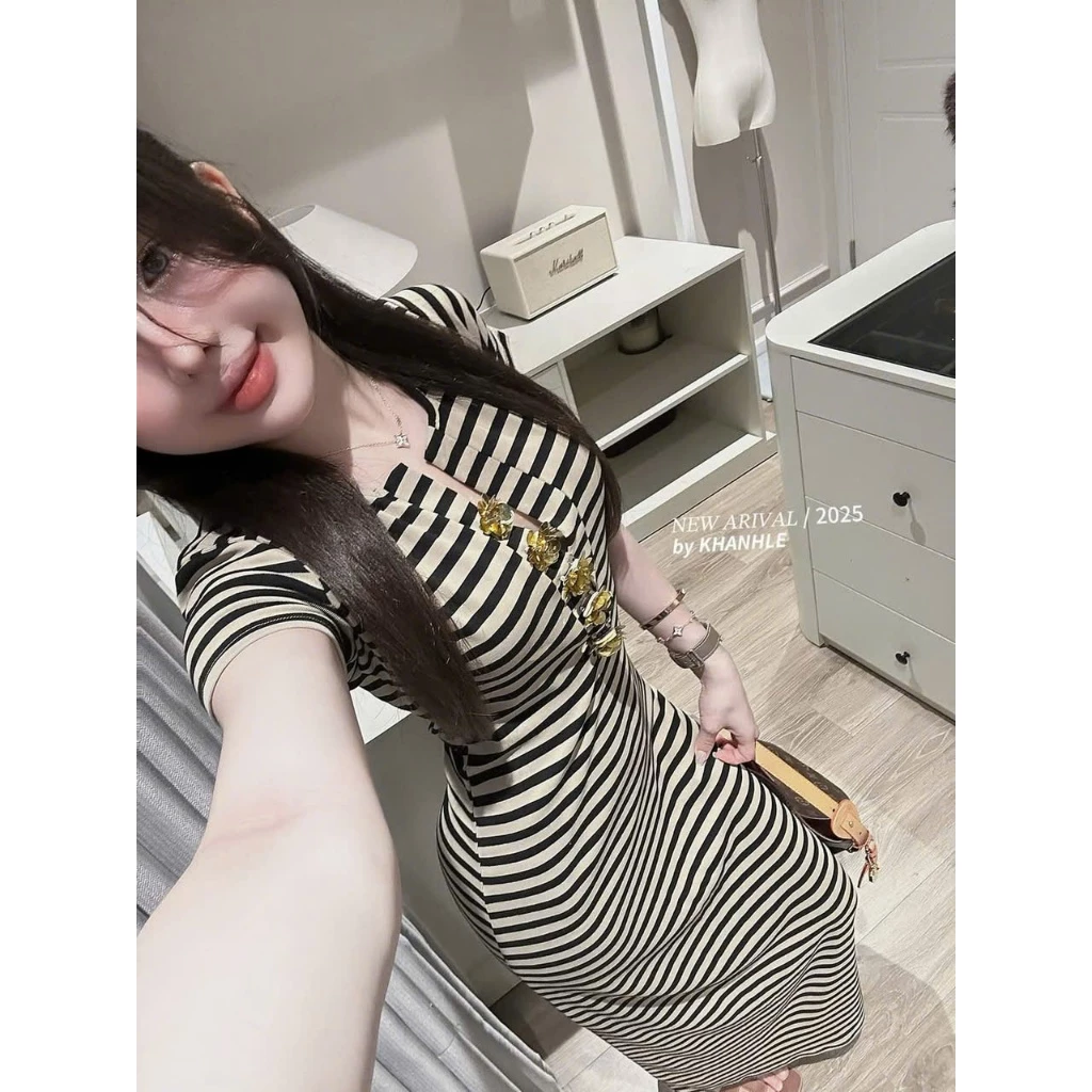 Q72 Váy Nữ Đầm Xuông Dáng Dài Cổ Tròn Kẻ Sọc Đính Cúc Hoa Nổi Bật 40-69kg