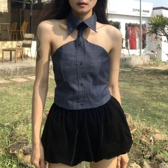Áo sơ mi denim cut out freesize