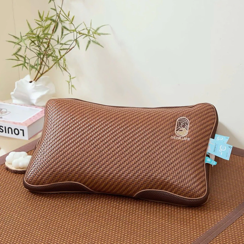 Gối đan mây cao cấp, gối điều hòa chất lượng hạng nhất mát mẻ, tạo cảm giác dễ chịu và thoải mái.